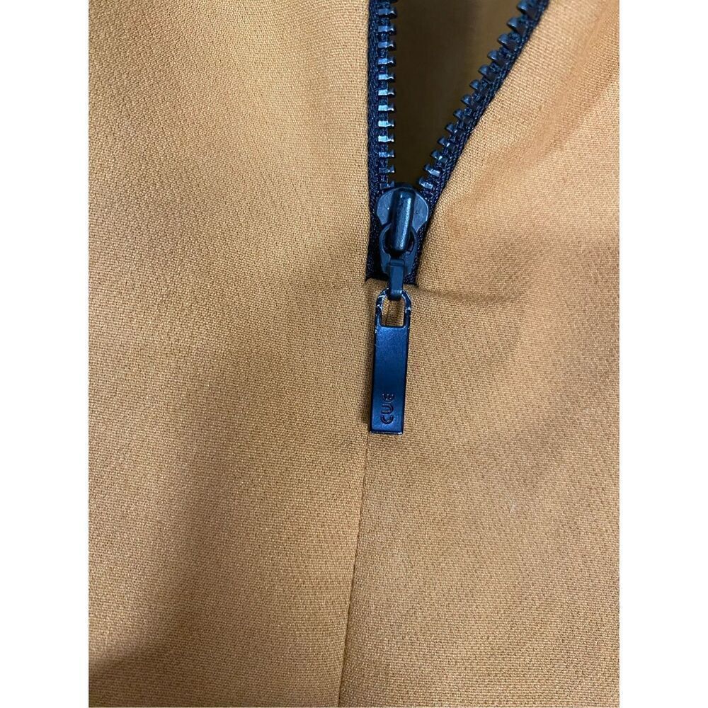 S 12, Cue brand skirt made in Australia with European fabric. Like new condition - Picture 5 of 7
